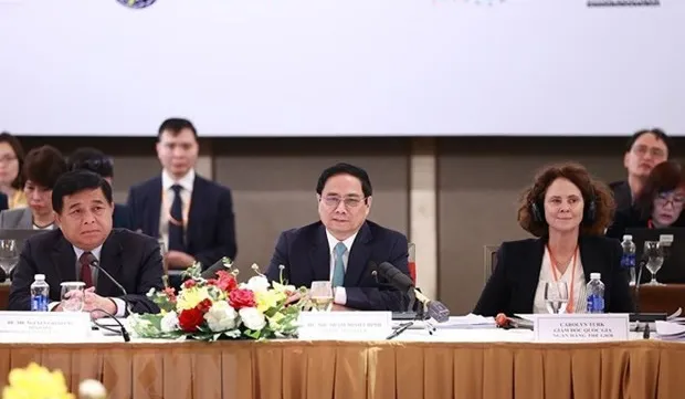 PM pledges to further support enterprises at Vietnam Business Forum 2023
