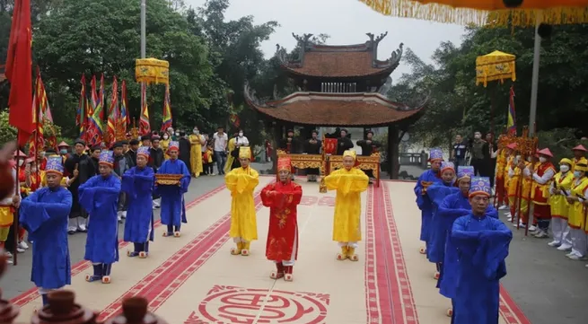 Incense ceremonies for Vietnamese ancestors held in Phu Tho province