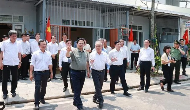 PM inspects major projects in Thua Thien-Hue