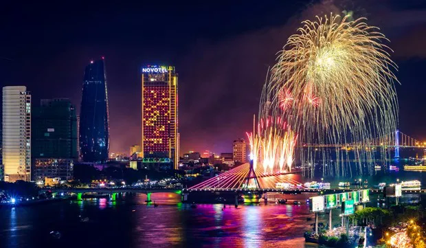 Ticket sale begins for Danang International Fireworks Festival 2023