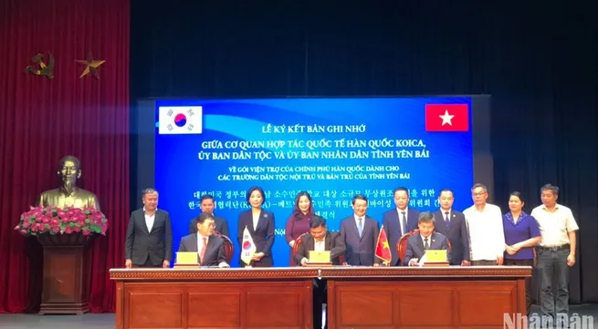 RoK provides 500,000 USD to aid ethnic minority students in Yen Bai