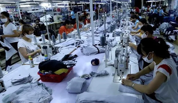 Hanoi’s exports fall slightly in first four months