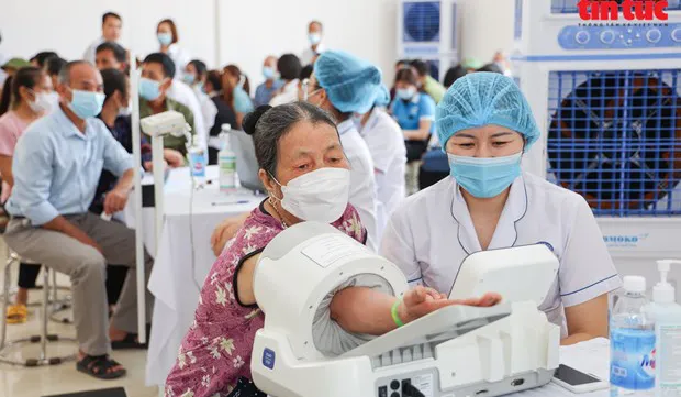 Hanoi launches free health examination, management programmee