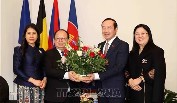 Vietnam-Laos exchange event marks Laos’ Bunpimay festival in Belgium