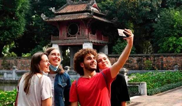 Vietnam may hit 10 million foreign tourists this year: authority