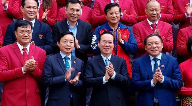 President meets outstanding athletes at SEA Games 32