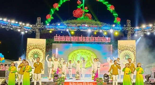 Peace festival opens in Dong Thap