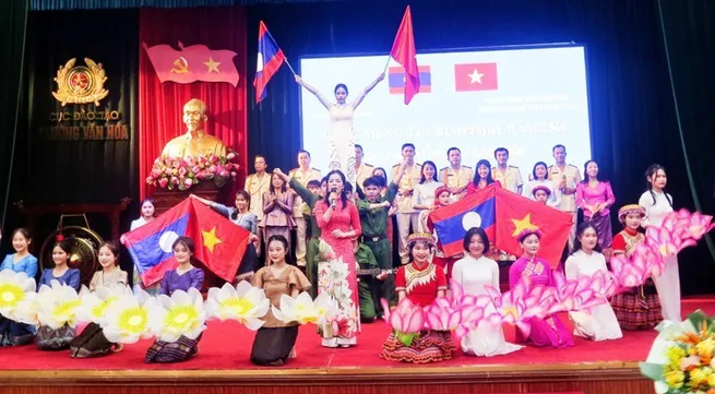 Thai Nguyen holds gathering for Lao students on New Year festival