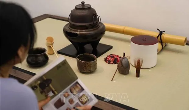 Japanese pottery exhibition opens in Hanoi