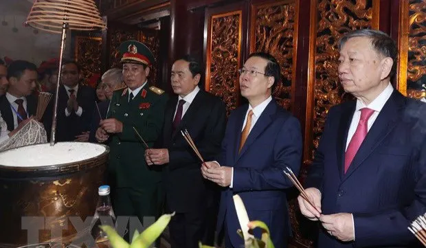 Leaders commemorate Hung Kings in Phu Tho province