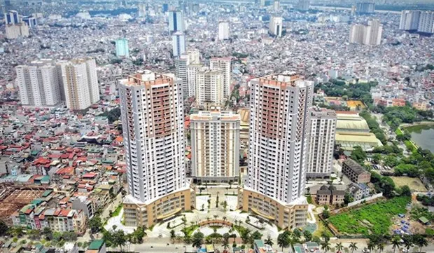 Stock, real estate markets to become more attractive thanks to low interest rates