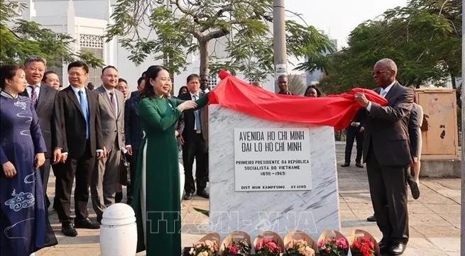 New name plaque unveiled for Ho Chi Minh Avenue in Mozambique