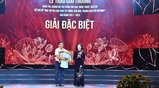 Winners of literary, art and press contest on President Ho Chi Minh announced