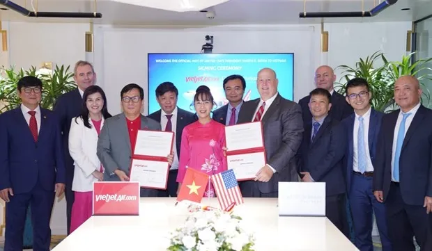 Vietjet, US’s Carlyle sign MoU for aircraft funding