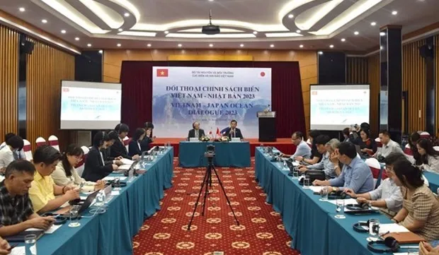 Vietnam, Japan exchange experience in maritime management