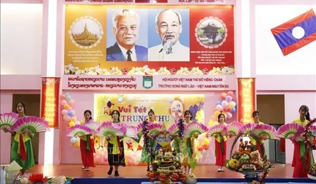 Vietnamese children around the world enjoy Mid-Autumn Festival