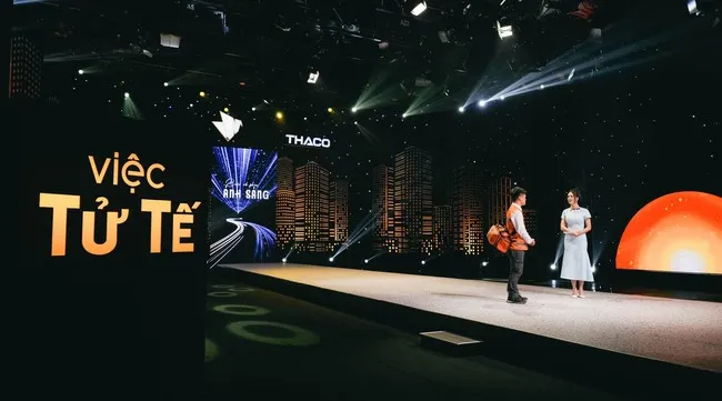 Step into the light of kindness in October's Deeds of Kindness.