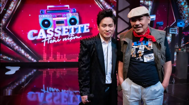 Musician Tran Tien presents a series of new songs in the special edition of Nostalgia Cassette.