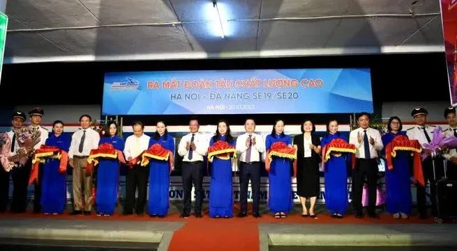 Hanoi-Da Nang high-quality train service launched on October 20