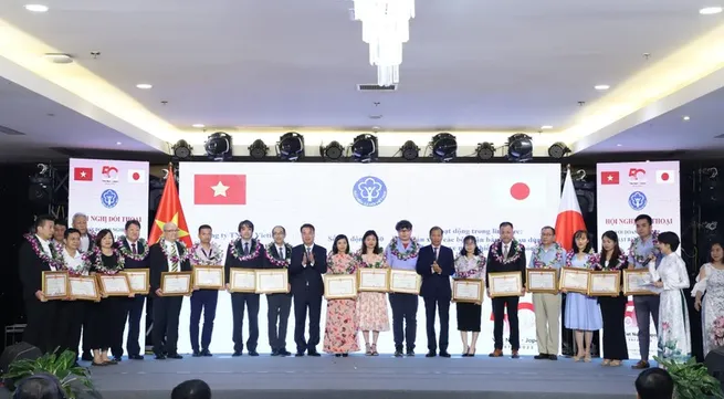 Japanese firms take part in dialogue on social, health insurance