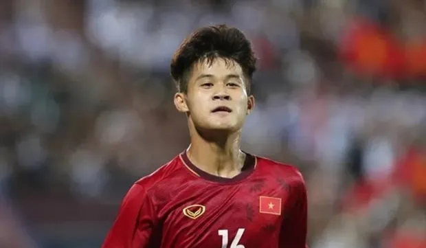 Vietnamese player named among top world football talents
