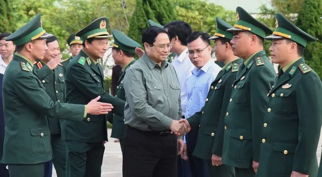 Prime Minister visits Huoi Luong Border Post in Lau Chau Province