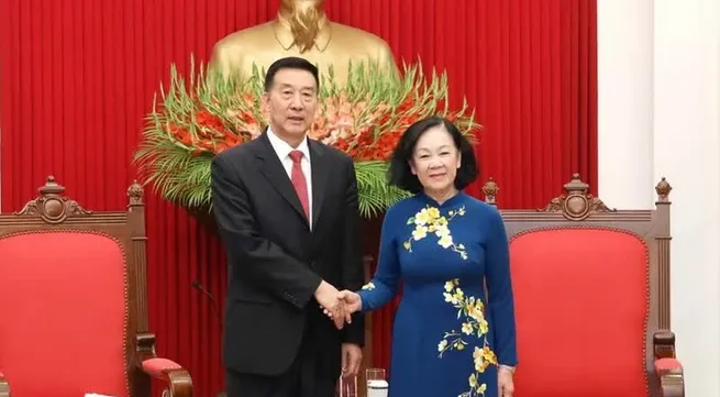 Party official welcomes Chinese People's Political Consultative Conference delegation