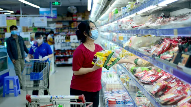 Retail sales, services revenue up 8.5% in four months