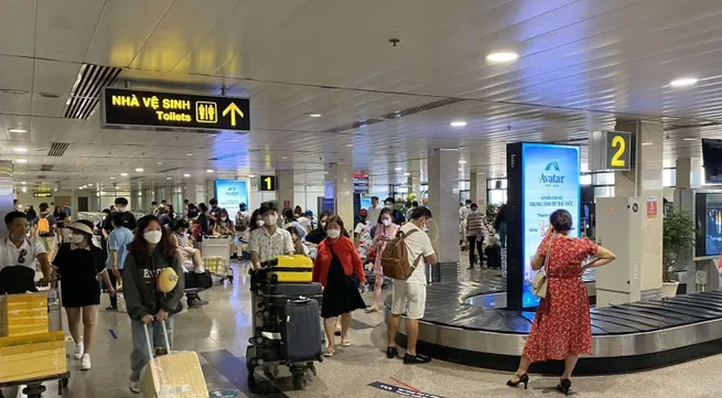 International arrivals through airports increase five-fold