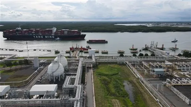 First shipment of liquefied natural gas imported into Vietnam