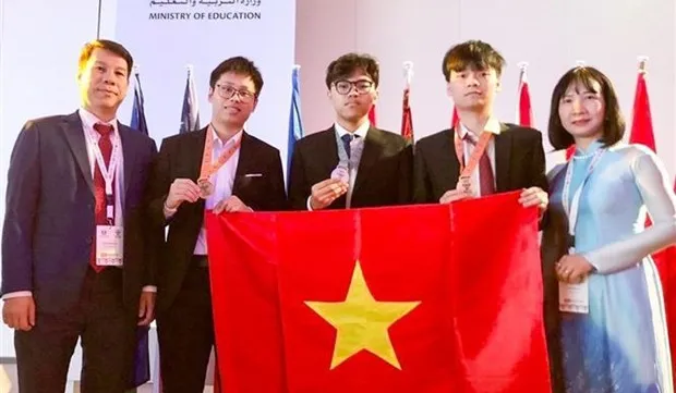 Vietnamese students win medals at International Biology Olympiad