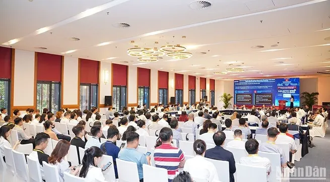 Improving production capacity and developing the digital technology industry