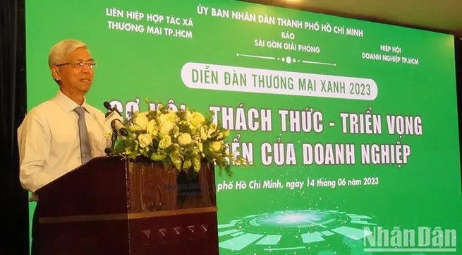 Forum discusses solutions to promote green economy