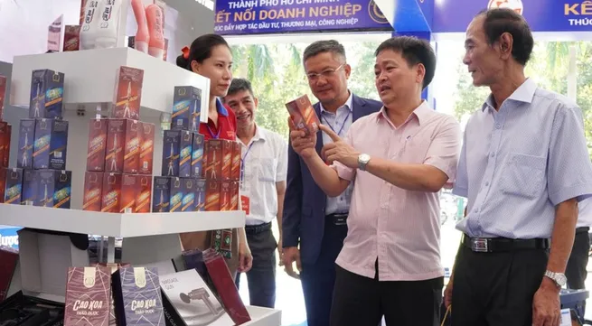 Fair displays typical products of businesses in Central Highlands, central coastal region, and HCMC