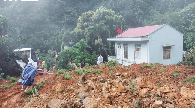 PM directs settlement of Lam Dong landslide, response to heavy rains