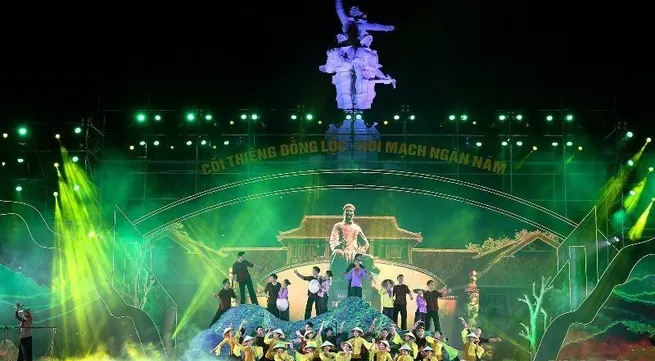 Arts programme pays tribute to fallen soldiers on Dong Loc battlefield