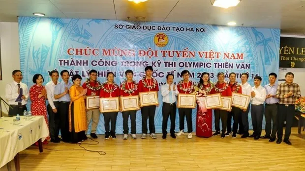 ​Hanoi students win prizes at International Olympiad on Astronomy and Astrophysics