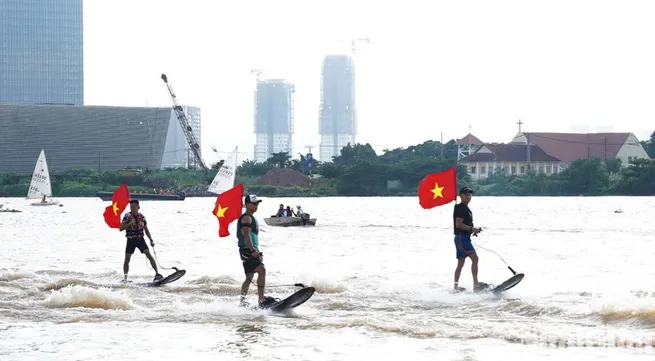 Exciting water sports performances at Ho Chi Minh City River Festival