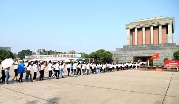 Mausoleum of President Ho Chi Minh reopens to visitors