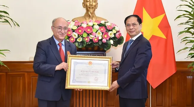 Friendship Order conferred upon chairperson of World University Services Germany