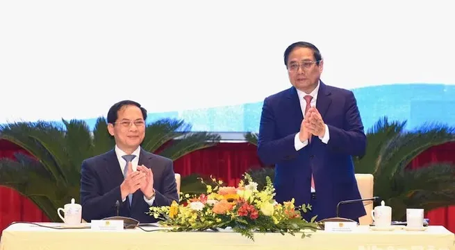 PM sets out major tasks in economic diplomacy