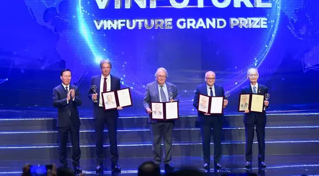 President hails noble mission of scientists in development of each nation and mankind