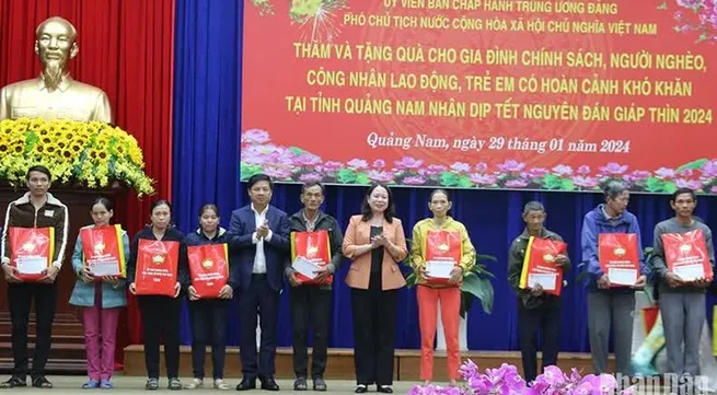 Officials pay pre-Tet visits to Quang Nam province