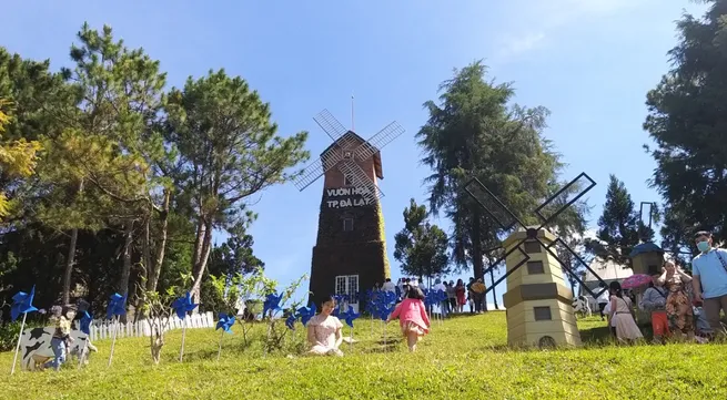 Mui Ne, Da Lat: top destinations for New Year adventures