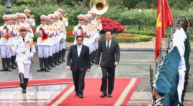PM Pham Minh Chinh hosts welcome ceremony for Lao counterpart