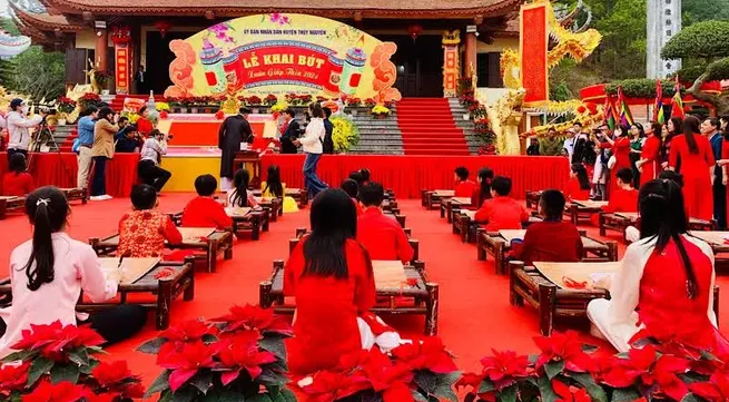 Traditional pen-brush opening ceremonies held in localities