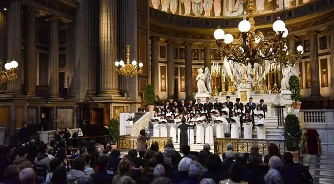 Que Huong Choir participates in Paris International Choir Festival