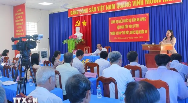 Acting President urges An Giang to pool resources for development