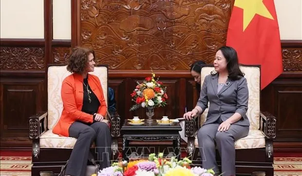 Acting President hosts WB Country Director