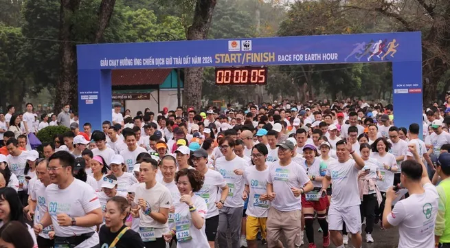 Nearly 1,500 join run in response to Earth Hour campaign
